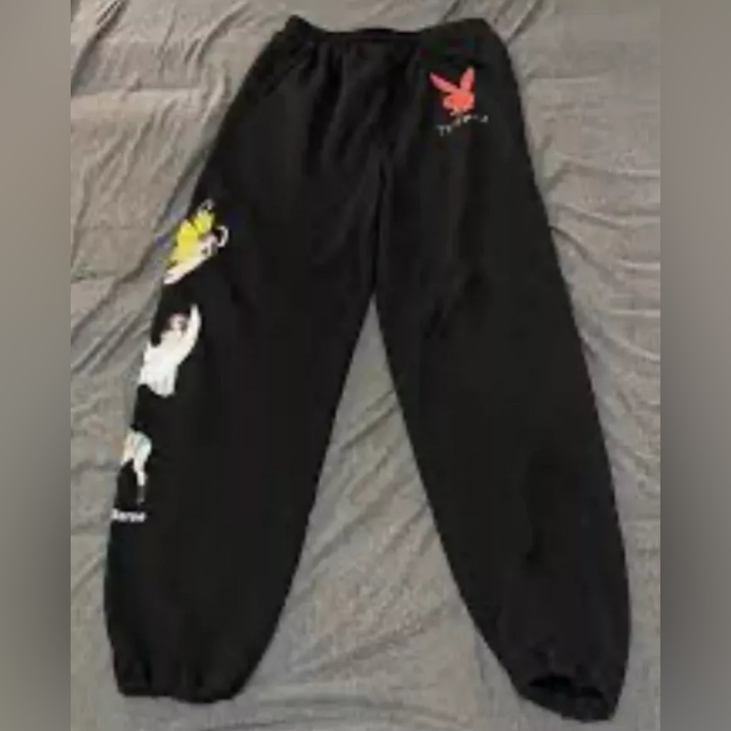Playboy X Color Bars Woman Ace Of Hearts Black Sweatpants